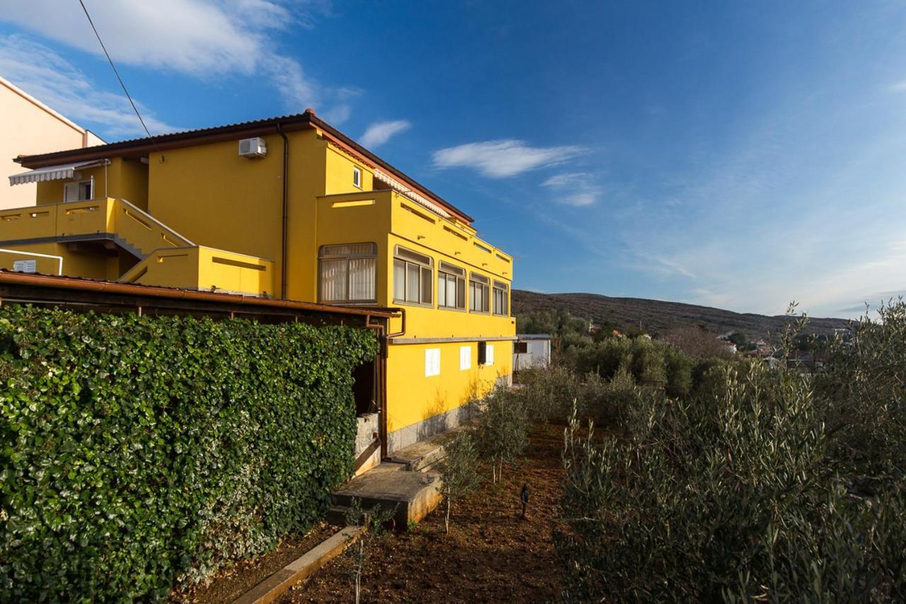 The Manzoni Family 4 Hotel Punat Exterior photo